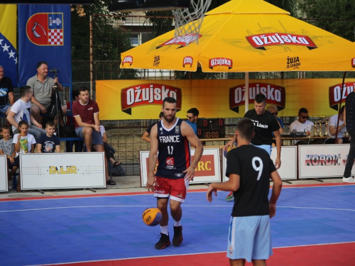 FOTO: Ekipa ''Makarska 3x3'' pobjednik 19. Streetball Rama 2021.