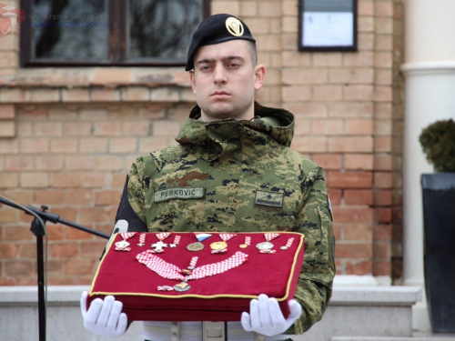 FOTO: Na Mirogoju sahranjen pukovnik Ante Pavlović