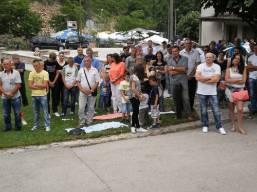 FOTO: Vanjska proslava sv. Ante u župi Gračac