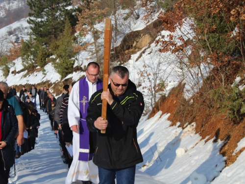 FOTO: Put križa - Druga korizmena nedjelja u župi Uzdol