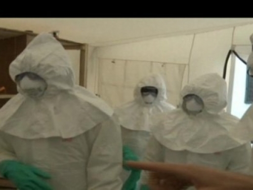 Od ebole umrlo 7.000 ljudi