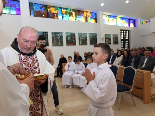 FOTO: Prva pričest u župi Rumboci