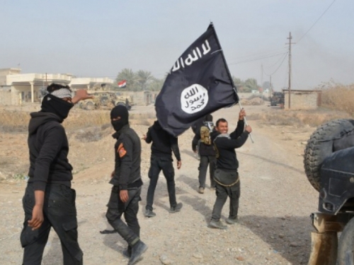 Mobiteli migranata puni fotografija odrubljenih glava i ISIL-ovih simbola