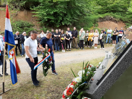 FOTO: Na Pomenu obilježena 27. obljetnica stradanja hrvatskih branitelja