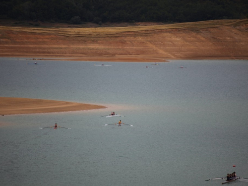 FOTO: Na Ramskom jezeru održana 10. veslačka regata