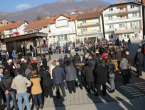 U Prozoru svečano otvoren Božićni sajam