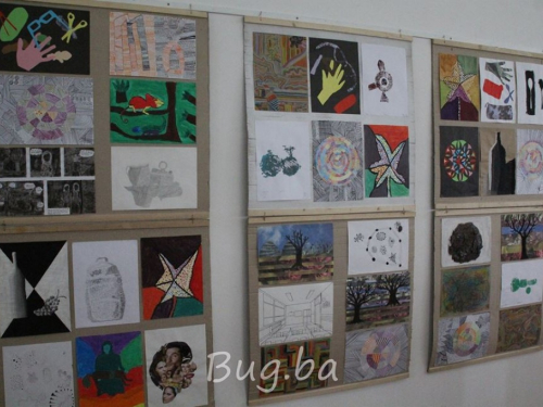 Galerija Kulturno sportskog centra Bugojno obasjana mladim i nasmijanim licima
