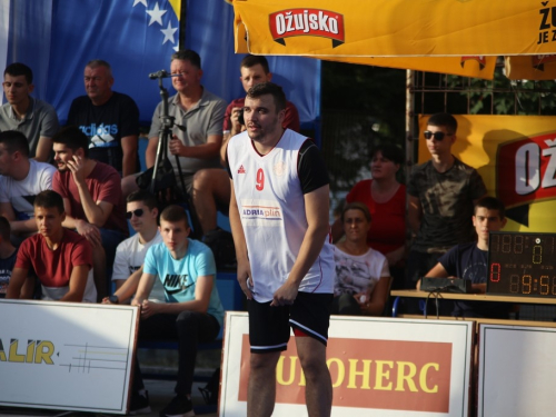 FOTO: Ekipa ''Makarska 3x3'' pobjednik 19. Streetball Rama 2021.