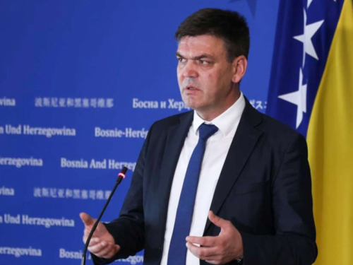 Devedesetka: "Komšićeva stranka pokušava prikriti vlastitu političku beznačajnost"