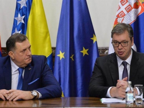 Iznenadni sastanak Dodika i Vučića u Beogradu