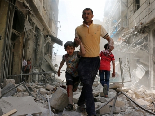 Bombardirana džamija u Siriji, najmanje 42 mrtvih