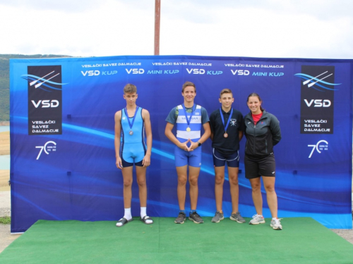 FOTO: Na Ramskom jezeru održana 10. veslačka regata