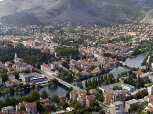 Trebinje: Gradonačelnik kažnjava neradnike u gradskoj administraciji