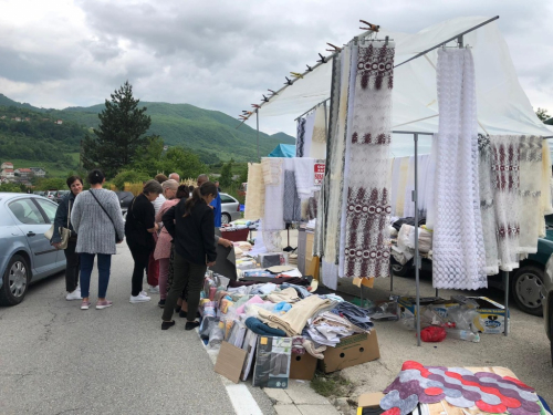 Duhovi ili Dovi u Prozoru