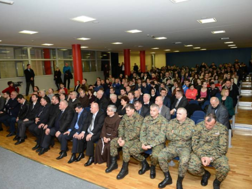 FOTO: U Sarajevu upriličena premijera filma Uzdol 41