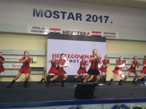 Ramske mažoretkinje nastupale na Mostarskom sajmu