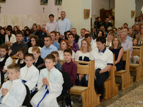 FOTO: Prva pričest u župi Rama Šćit