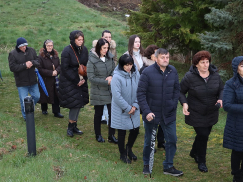 FOTO: Put križa kroz fratarski gaj na Šćitu