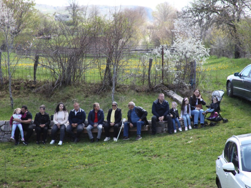 FOTO: Druženje Rumbočana i sv. misa na Zahumu