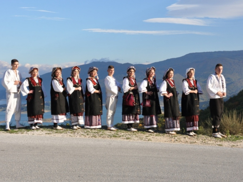 FOTO: Čuvarice snimaju spot za pjesmu 'Opadaj lišće'