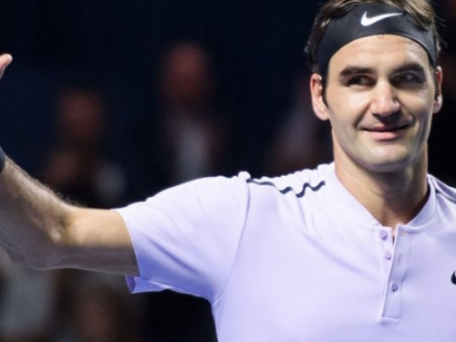 Federer ovo zaista rijetko radi, ali ovaj put je bio primoran