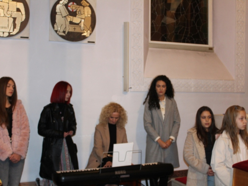 FOTO: Primanje novih članova u Društvo Prijatelja Maloga Isusa