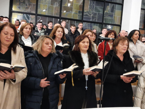 FOTO: Polnoćka u Rumbocima