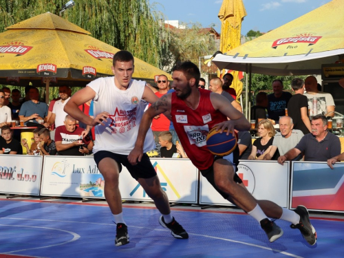 FOTO: Druga večer Streetball turnira u Prozoru