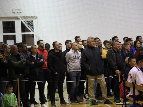 FOTO: Pogledajte atmosferu na tribinama na košarkaškom finalu između Rame i Čapljine