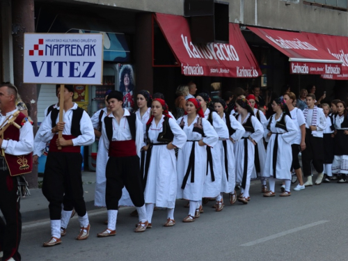 FOTO/VIDEO: 2. večer folklora u Prozoru - ''Običaje svoje zaboravit neću''