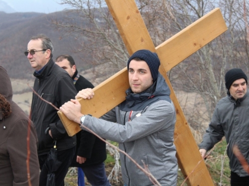 FOTO: Put križa u župi Uzdol - prva korizmena nedjelja