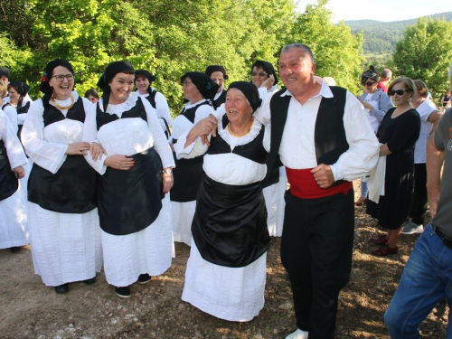 FOTO: Jedinstveni događaj na Pidrišu - stigle moći sv. Ante