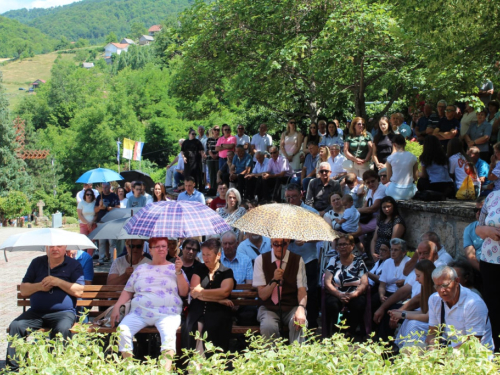 FOTO: Na Uzdolu svečano proslavljen sv. Ivo, patron župe