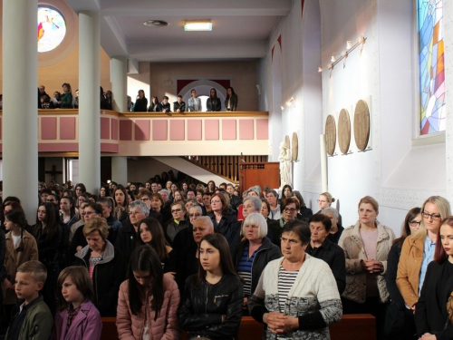 FOTO: Veliki petak u župi Prozor