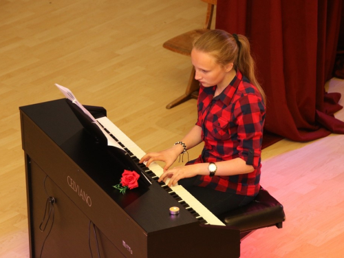 FOTO: U Prozoru održan koncert klasične glazbe 'Majci na dar'