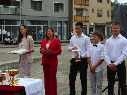 FOTO: Mlada misa vlč. Marina Petrovića u župi Prozor