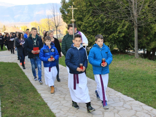 FOTO: Put križa kroz fratarski gaj na Šćitu