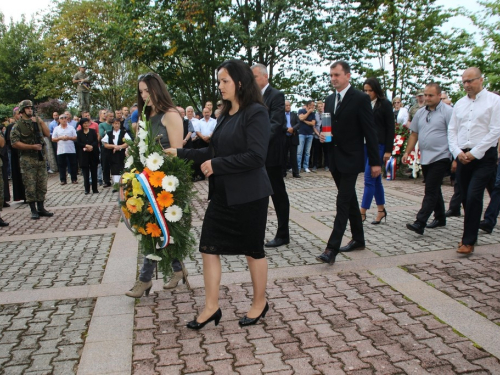 FOTO/VIDEO: Na Uzdolu obilježena 23. obljetnica stravičnog pokolja nad Hrvatima