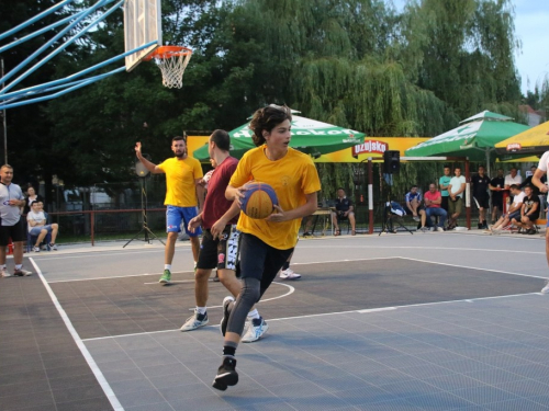 FOTO: Druga večer Streetball turnira u Prozoru