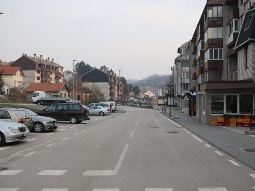 FOTO: U Prozoru se poštuju naredbe - na ulicama nema nikoga!