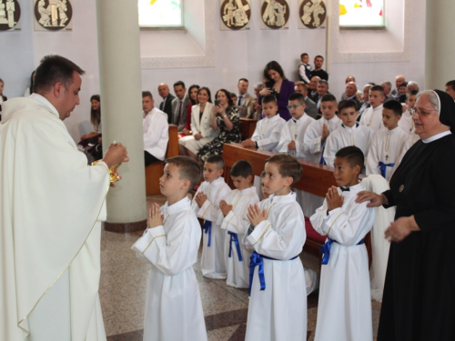 FOTO: Prva Pričest u župi Prozor
