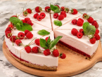 Torta s malinama i jogurtom - sočna i ukusna