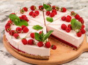 Torta s malinama i jogurtom - sočna i ukusna