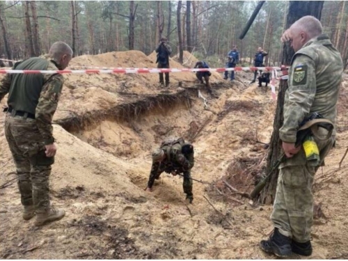 Ukrajina: Masovna grobnica s više od 440 tijela pronađena u Iziumu