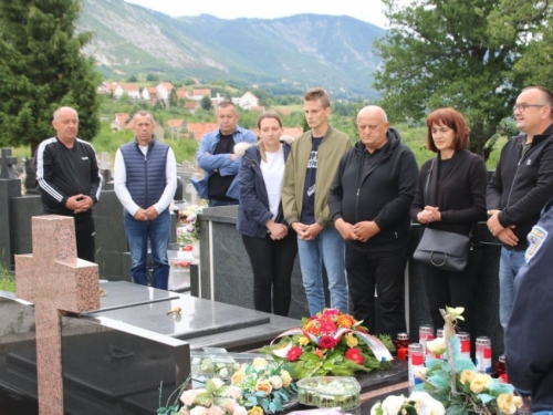 FOTO: Obilježena 28. obljetnica pogibije Šimuna Fofića Fofe
