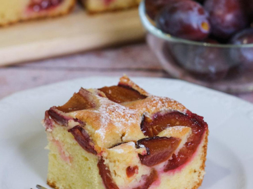Recept za jednostavni kolač sa šljivama - sočan i jako ukusan