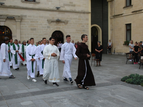 FOTO: Na Šćitu započela priprava za Veliku Gospu