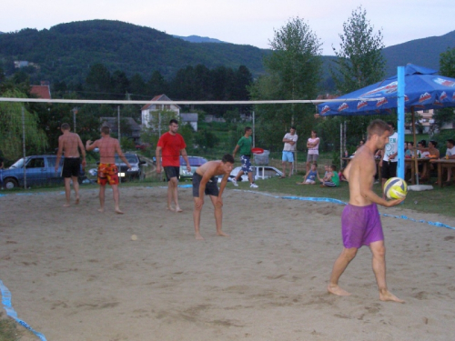 FOTO: U Ripcima održan turnir u odbojci na pijesku