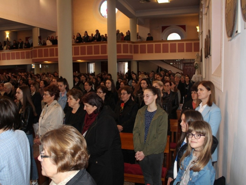 FOTO: Veliki petak u župi Prozor