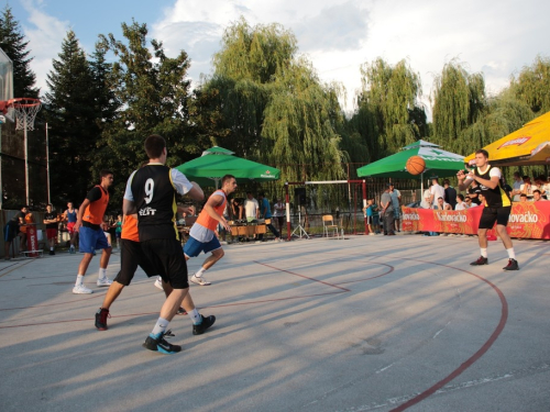 FOTO: Druga večer Streetball turnira u Prozoru